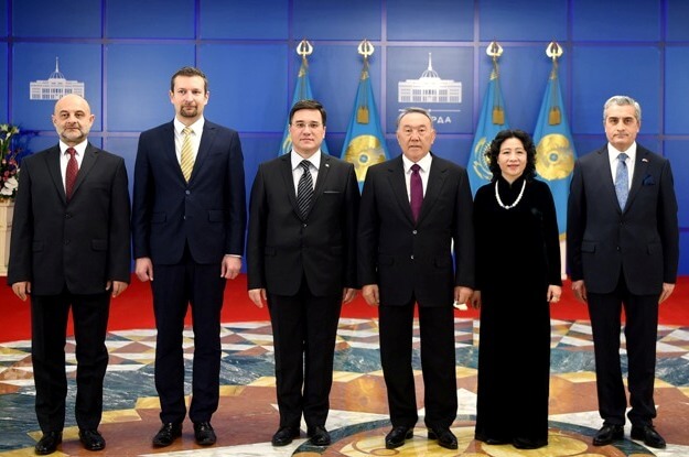 Посол РП в РК Мачей Ланг вручил верительные грамоты Президенту Назарбаеву